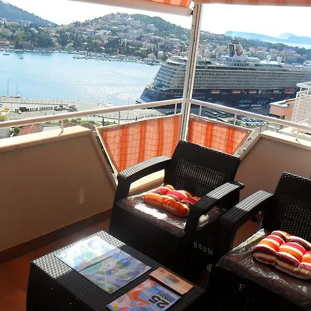ゲストハウス Anela With Large Common Tarrace And Beautiful Sea View 3*
